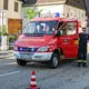 Wegen des havarierten Lastwagens mit Gefahrgut helfen hunderte Einsatzkräfte.  - Bild: Jason Tschepljakow/dpa