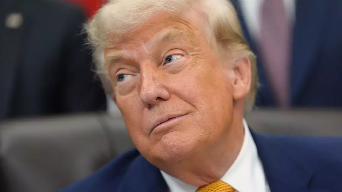 Als Washington Hilfe erbeten habe gegen den Iran, seien wichtige Partner nicht für die Vereinigten Staaten da gewesen, sagte Trump im Weißen Haus. - Bild: Jacquelyn Martin/AP/dpa