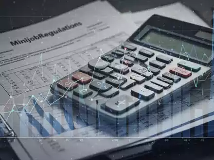 Eine abstrakte Darstellung von Finanzdaten und Gesetzestexten, die die komplexen Änderungen der Minijob-Regelungen symbolisiert. - Foto: über boerse-global.de