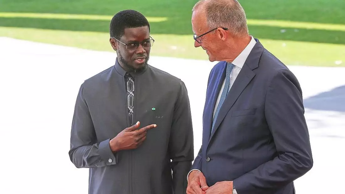 Merz lobt Wirtschaftsreformen in Senegal