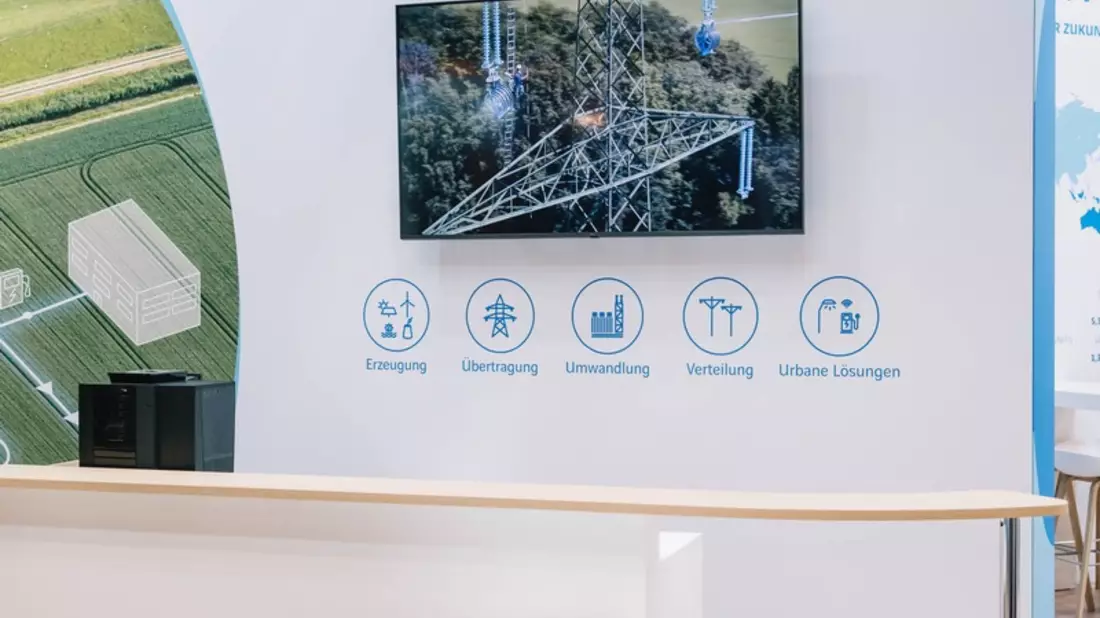 Omexom auf der The Smarter E Europe / In München präsentiert das Unternehmen Lösungen für Photovoltaik, Netzanschluss, Umspannwerke, E-Mobilität und ACOUSTISCAN - Bild: presseportal.de