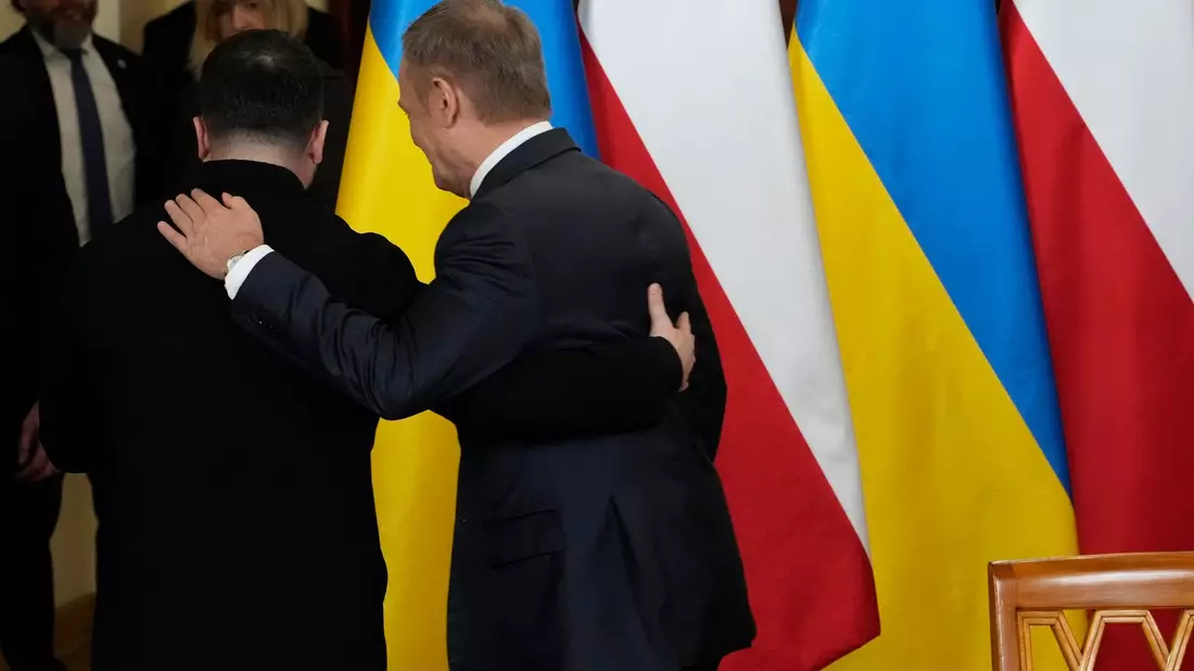 Polens Regierungschef Tusk muss bei der Wiederaufbaukonferenz auf Selenskyj verzichten. (Archivbild) - Bild: Radek Pietruszka/PAP/dpa