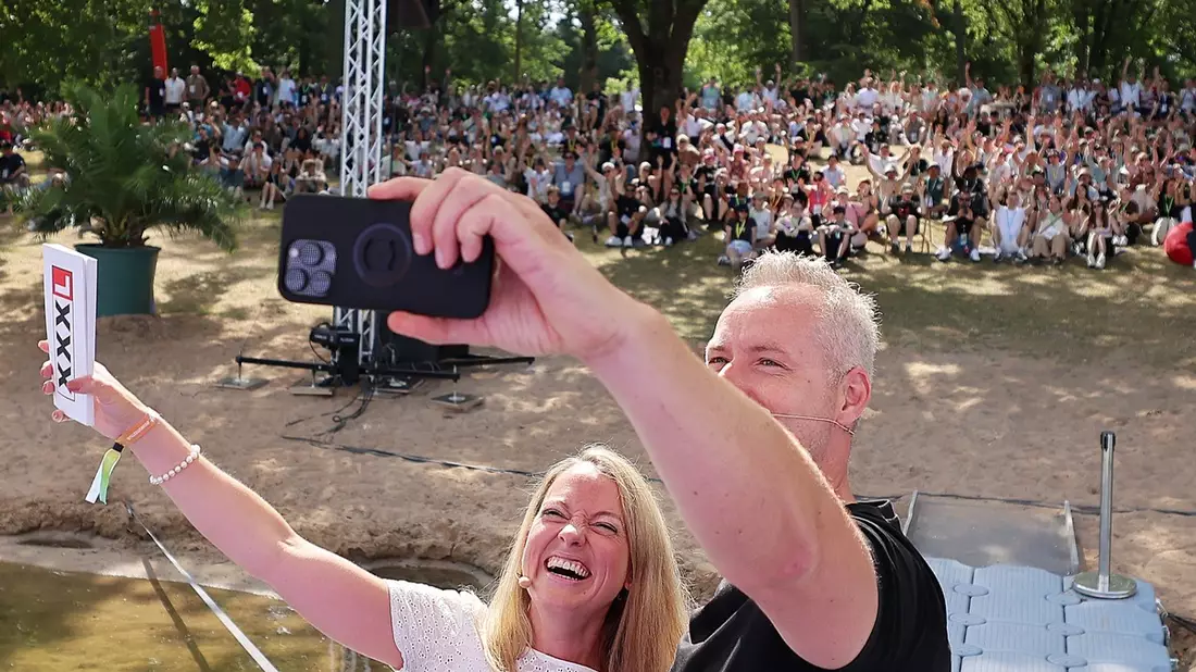 Rookie Festival by XXXLutz: 800 Azubis aus ganz Deutschland haben reichlich Spaß und entdecken die enorme Vielfalt ihres Arbeitgebers - Bild: presseportal.de