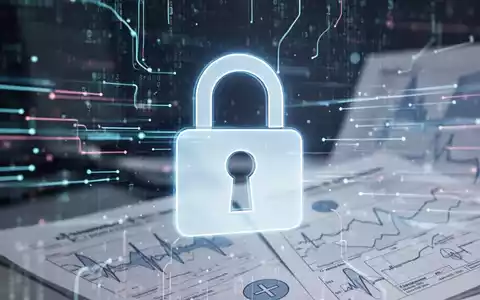 A digital padlock icon overlays blurred medical data and charts, symbolizing a healthcare data breach. - Foto: über boerse-global.de