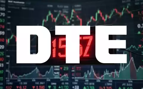 Nahaufnahme eines Börsentickers mit einem niedrigen, roten Kurs und unscharfen Finanzdiagrammen im Hintergrund, die einen Marktrückgang andeuten. - Foto: über boerse-global.de