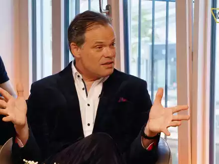 Stephan Frucht im Salon Schinkelplatz: „Berlin ohne Kultur ist wie Kuwait ohne Öl“ - Foto: inside-wirtschaft.de