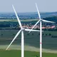 Windkraft schafft viele Arbeitsplätze. (Archivbild) - Bild: Julian Stratenschulte/dpa