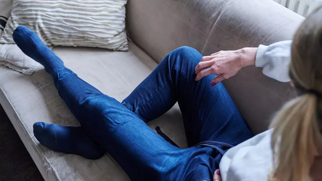 In Deutschland leben mehr als 17 Millionen Menschen alleine. (Symbolbild) - Bild: Annette Riedl/dpa