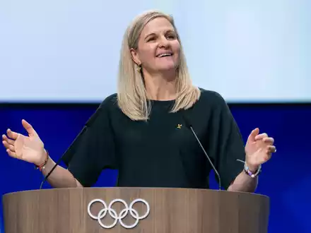 IOC-Präsidentin Kirsty Coventry reformiert die Olympia-Vergabe. - Foto: Cyril Zingaro/KEYSTONE/dpa