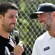 Jürgen Klopp (r.) beim Plausch mit 2014er-Weltmeister Sami Khedira. - Bild: Federico Gambarini/dpa
