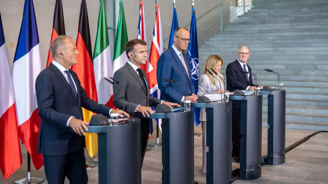 «Nationale Alleingänge in unserer Verteidigungspolitik wären ein Irrweg», sagte Merz. - Bild: Michael Kappeler/dpa