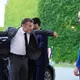 Die vier Gäste des Kanzlers fuhren am späten Nachmittag vor dem Kanzleramt vor. - Bild: Kay Nietfeld/dpa