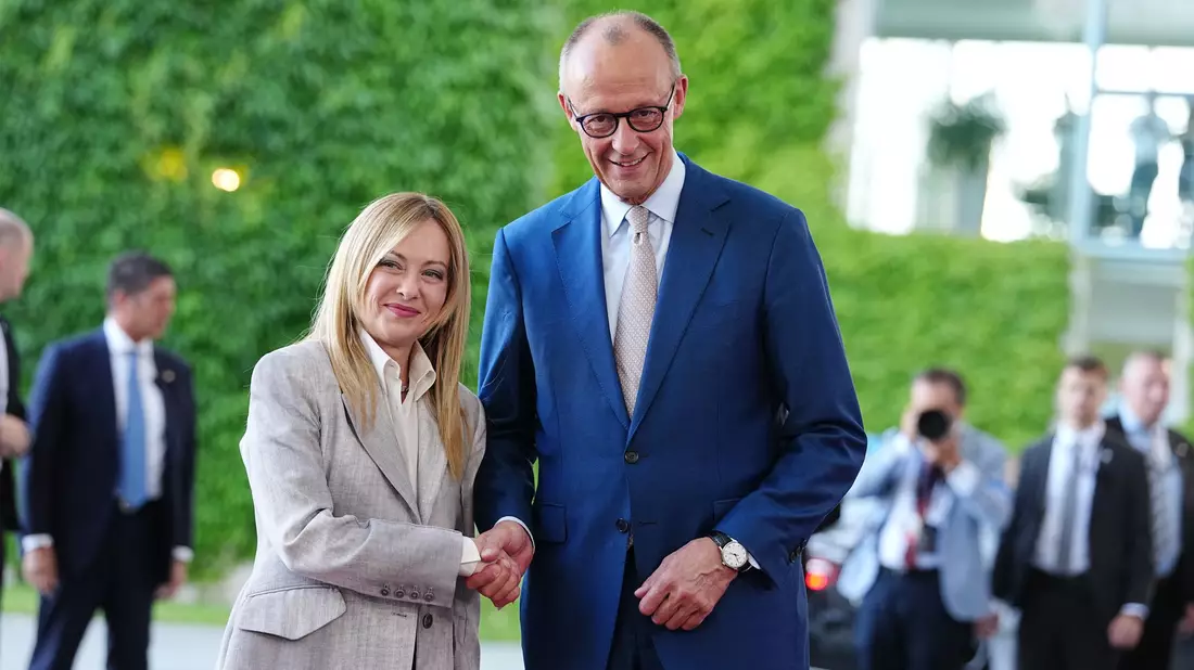 Meloni hat sich zuletzt mit Trump eine öffentliche Auseinandersetzung geliefert. - Bild: Kay Nietfeld/dpa