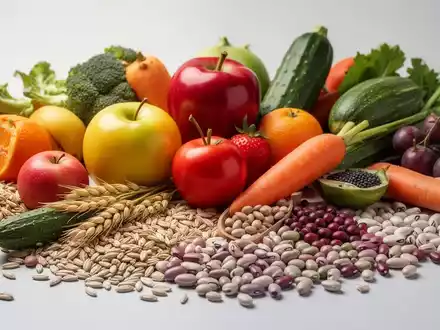 Eine stilvolle Anordnung von Obst, Gemüse, Vollkornprodukten und Hülsenfrüchten, die eine ausgewogene Ernährung symbolisieren. - Foto: über boerse-global.de