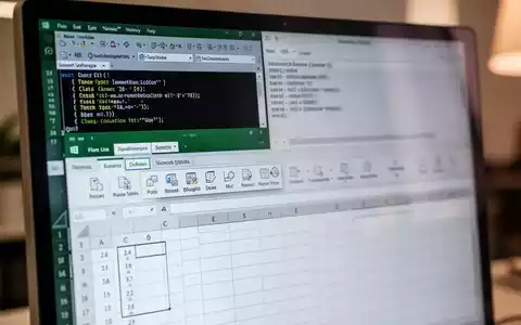 A close-up of a computer screen showing a Microsoft Excel spreadsheet with a custom toolbar and VBA code. - Foto: über boerse-global.de