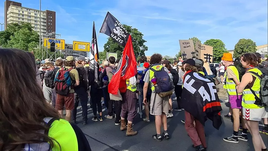 Polizei erwartet bei AfD-Parteitag gewaltbereite Linksextremisten
