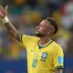 Neymar jubelt nach Brasiliens Sieg gegen Schottland. - Bild: Lynne Sladky/AP/dpa