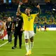 Umjubelter Star: Brasiliens Neymar nach dem 3:0-Sieg gegen Schottland. - Bild: Lynne Sladky/AP/dpa