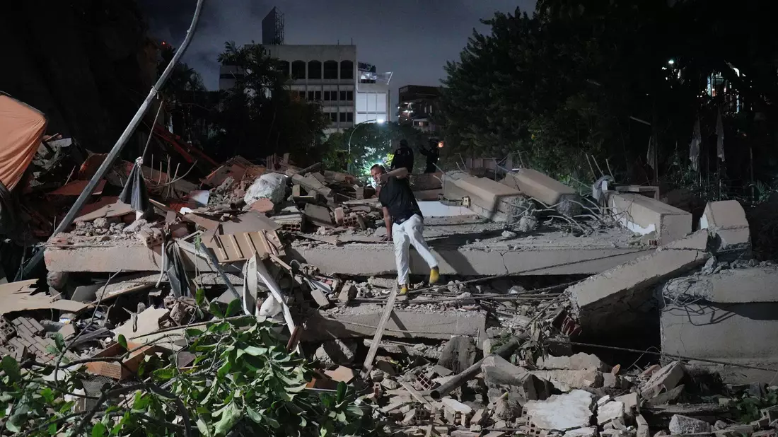 Auch die Hauptstadt Caracas wurde schwer betroffen.  - Bild: Adrian Naranjo/AP/dpa
