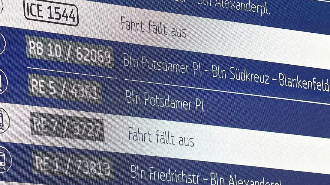 Bahn-Pünktlichkeit im Juni auf historischem Tief