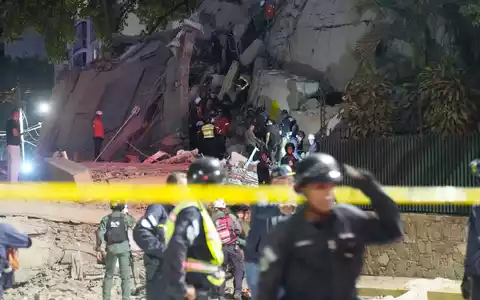Nach zwei heftigen Erdbeben in Venezuela steigt die Zahl der Toten. - Foto: Ariana Cubillos/AP/dpa