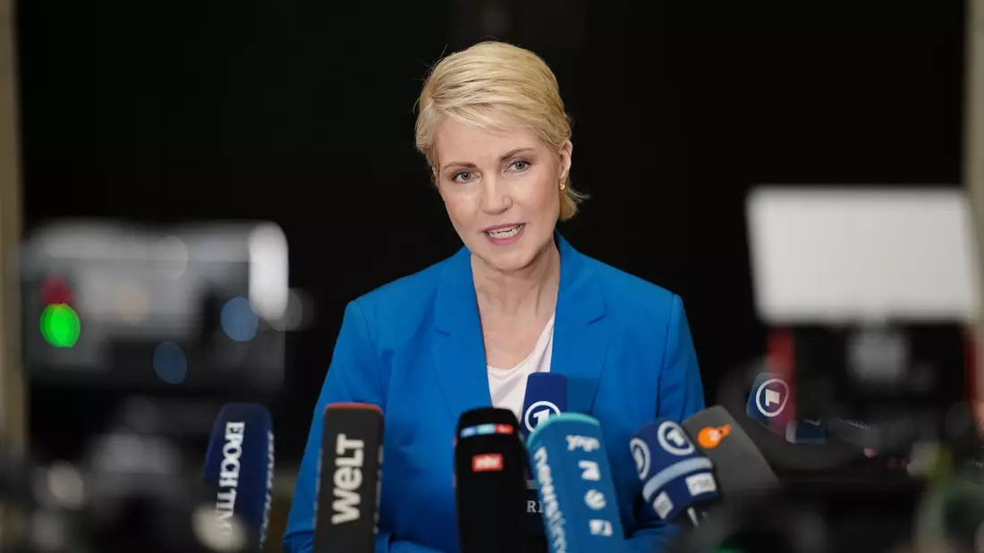 Mecklenburg-Vorpommerns Ministerpräsidentin Manuela Schwesig (SPD) verwies auf die angespannte Finanzlage der Kommunen. - Bild: Kay Nietfeld/dpa