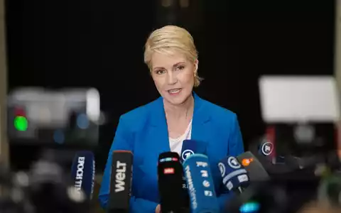 Mecklenburg-Vorpommerns Ministerpräsidentin Manuela Schwesig (SPD) verwies auf die angespannte Finanzlage der Kommunen. - Foto: Kay Nietfeld/dpa