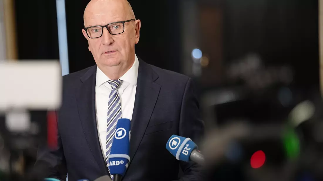 Dietmar Woidke (SPD) zeigte sich vom ersten Vorschlag enttäuscht.  - Bild: Kay Nietfeld/dpa