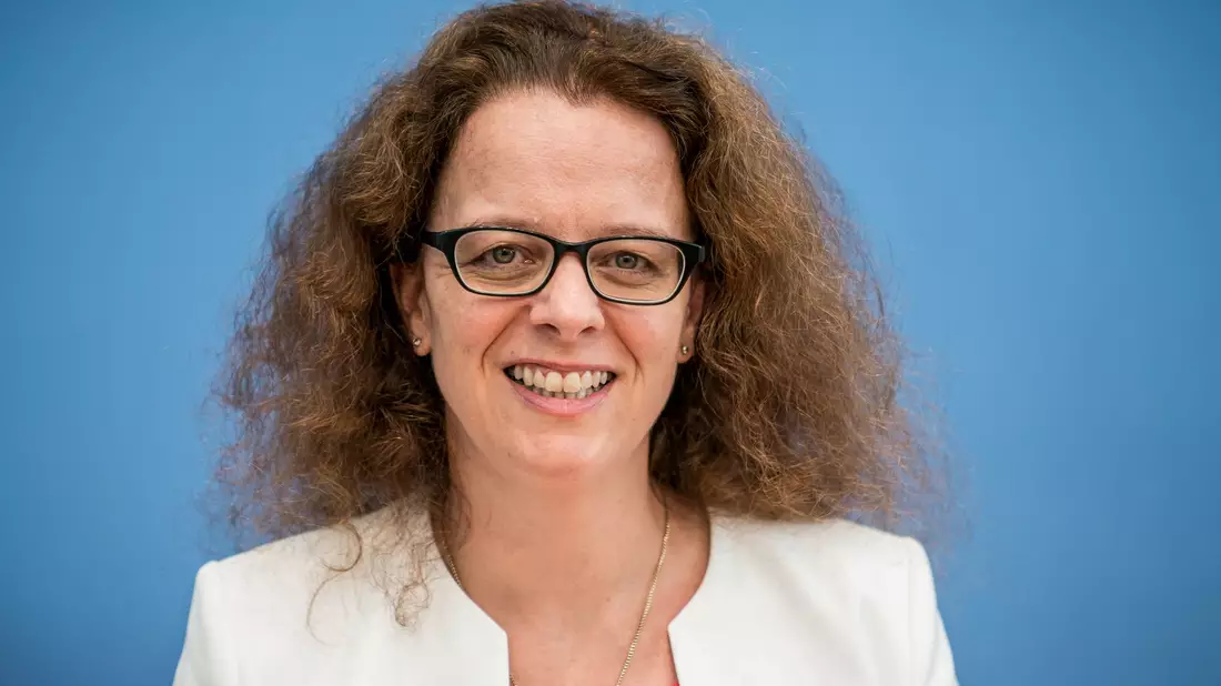 EZB-Direktorin Isabel Schnabel bleibt trotz Entspannung im Iran-Krieg vorsichtig. (Archivbild) - Bild: Michael Kappeler/dpa