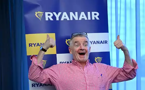 Ryanair-Chef Michael O'Leary beugt sich «widerwillig» Fluggastrechten britischer und europäischer Behörden.  - Foto: Roland Schlager/APA/dpa