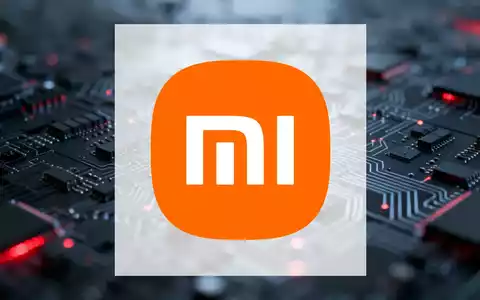 Abstrakte Darstellung der Halbleiterindustrie mit einem dichten Netz aus leuchtenden Mikrochips und Schaltkreisen unter Druck. - Foto: über boerse-global.de