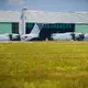 Der A400M kann laut Bundesregierung bis zu 16 Tonnen Material und Personal transportieren.  - Bild: Moritz Frankenberg/dpa
