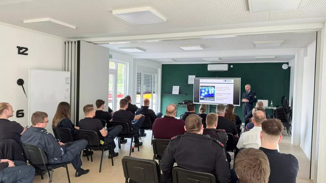 FW-MK: Interne Schulung für Social-Media-Beauftragte der Freiwilligen Feuerwehr - Bild: presseportal.de