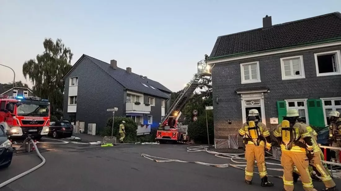 FW-RS: Zimmerbrand in Hasten - Bild: presseportal.de