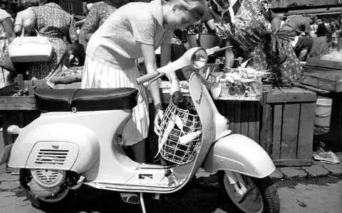 1946 wurde die Vespa zum Patent angemeldet. (Archivbild) - Foto: picture alliance / dpa
