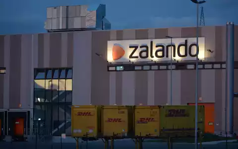 Online-Händler Zalando: konkrete Anhaltspunkte für Verstöße gegen Rechnungslegungsvorschriften. (Archivbild) - Foto: Marc Tirl/dpa-Zentralbild/dpa
