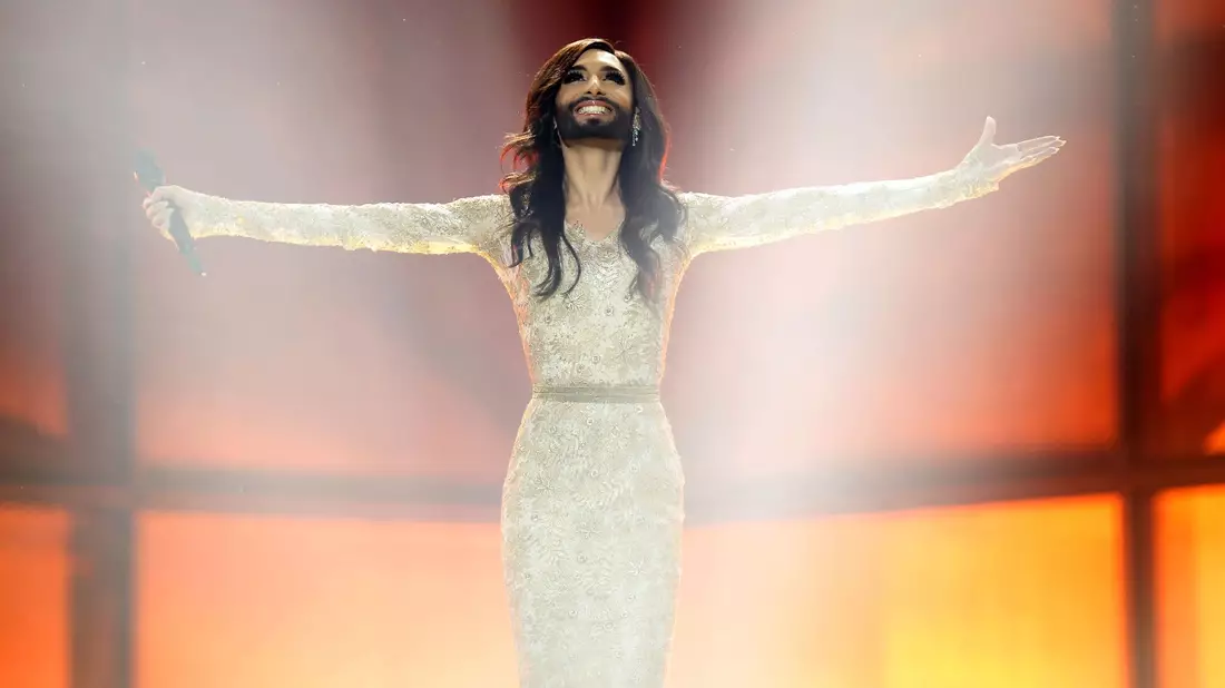 Die Heilige Wilgefortis erinnert vom Aussehen her an die ESC-Ikone Conchita Wurst (Archivbild). - Bild: Jörg Carstensen/dpa