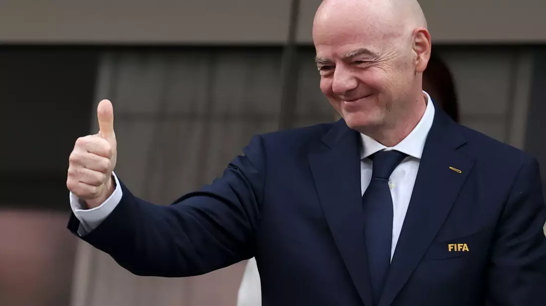 Gianni Infantino äußerte sich positiv zu den Pausen. - Bild: Bai Xuefei/XinHua/dpa