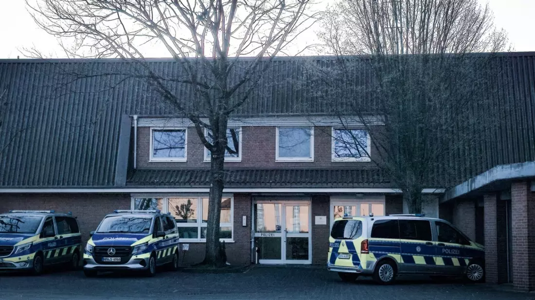 POL-PB: Umzug: Die Polizeiwache Delbrück ist ab Montag in der Oststraße 36 zu finden - Bild: presseportal.de