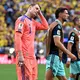 Manuel Neuer ist bei der WM Großtaten noch schuldig geblieben.  - Bild: Federico Gambarini/dpa