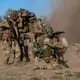 Die Ukraine kann ihren Bedarf an Soldaten auch wegen vieler Fahnenflüchtigen nicht decken. (Archivbild) - Bild: Andrii Marienko/AP/dpa