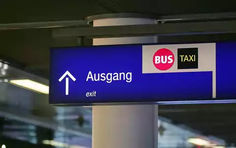 Ausgangsschild bei der Bahn (Archiv) - Foto: via dts Nachrichtenagentur