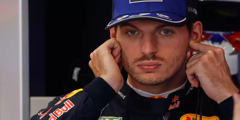 Verabschiedet sich Max Verstappen von Red Bull? (Archivbild) - Foto: Joan Monfort/AP/dpa
