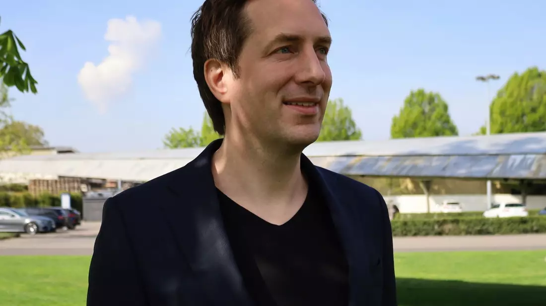 Vertriebsautomatisierung im Mittelstand: Dr. Alexander Nichau von der niologic GmbH verrät, wie KI Angebote, Preise und Aufträge in Sekunden vorbereitet - Bild: presseportal.de