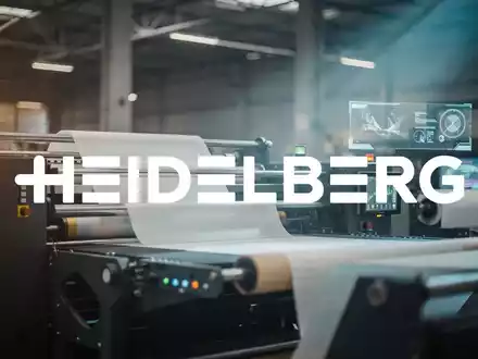 Abstrakte Darstellung der Druckindustrie mit verschwommenen Hightech-Maschinen und angedeuteten digitalen Prozessen, in einer Stimmung von vorsichtigem Optimismus und Innovation. - Foto: über boerse-global.de