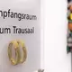 Die Zahl der Hochzeiten fiel auf einen Tiefststand. (Symbolbild) - Bild: Christian Lademann/dpa