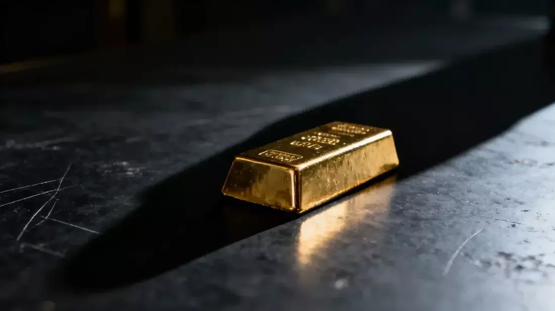 Gold Miners Ramp Up Acquisitions as Prices Drop 28% from Record High