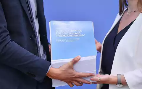 Vorstellung des Gutachtens zu einer möglichen Verfassungswidrigkeit der AfD am 25.06.2026 - Foto: via dts Nachrichtenagentur