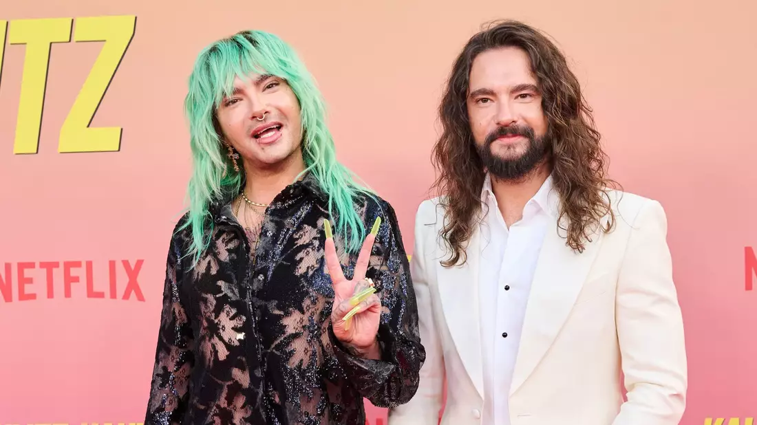  Bill (l) und Tom Kaulitz lassen sich auch in der dritten Staffel durch ihr Leben begleiten. (Archivbild) - Bild: Annette Riedl/dpa