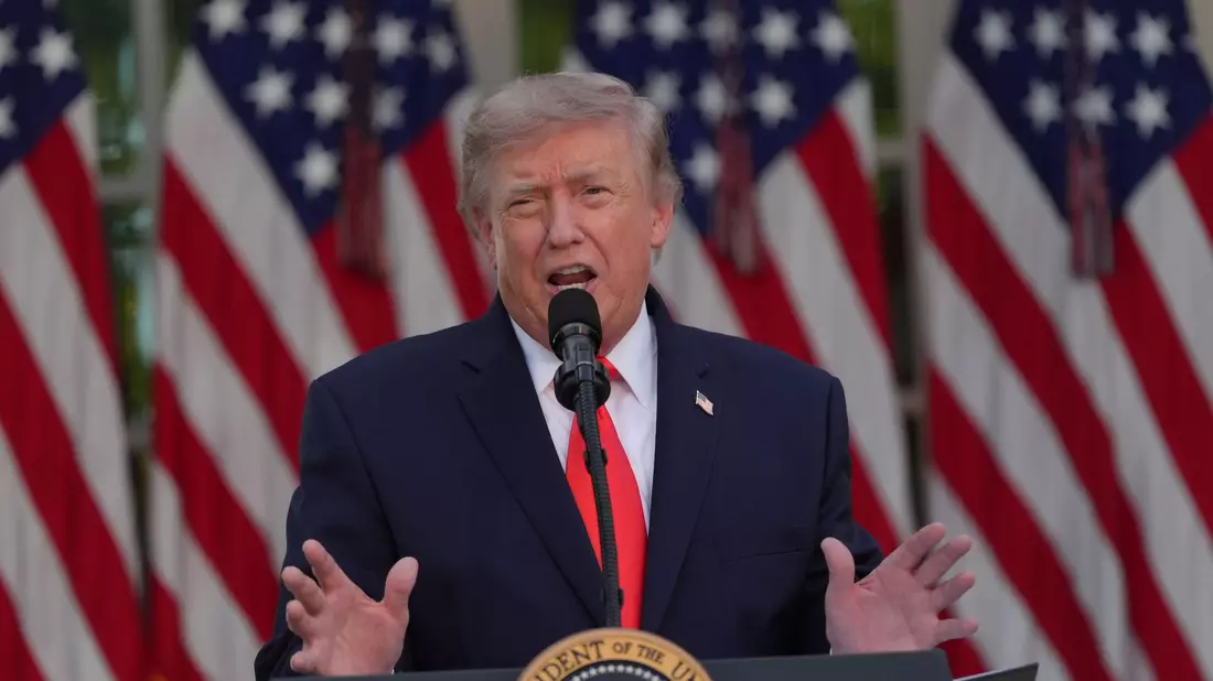 Trump macht Iran für Angriff auf Schiff verantwortlich. (Archivbild) - Bild: Jacquelyn Martin/AP/dpa